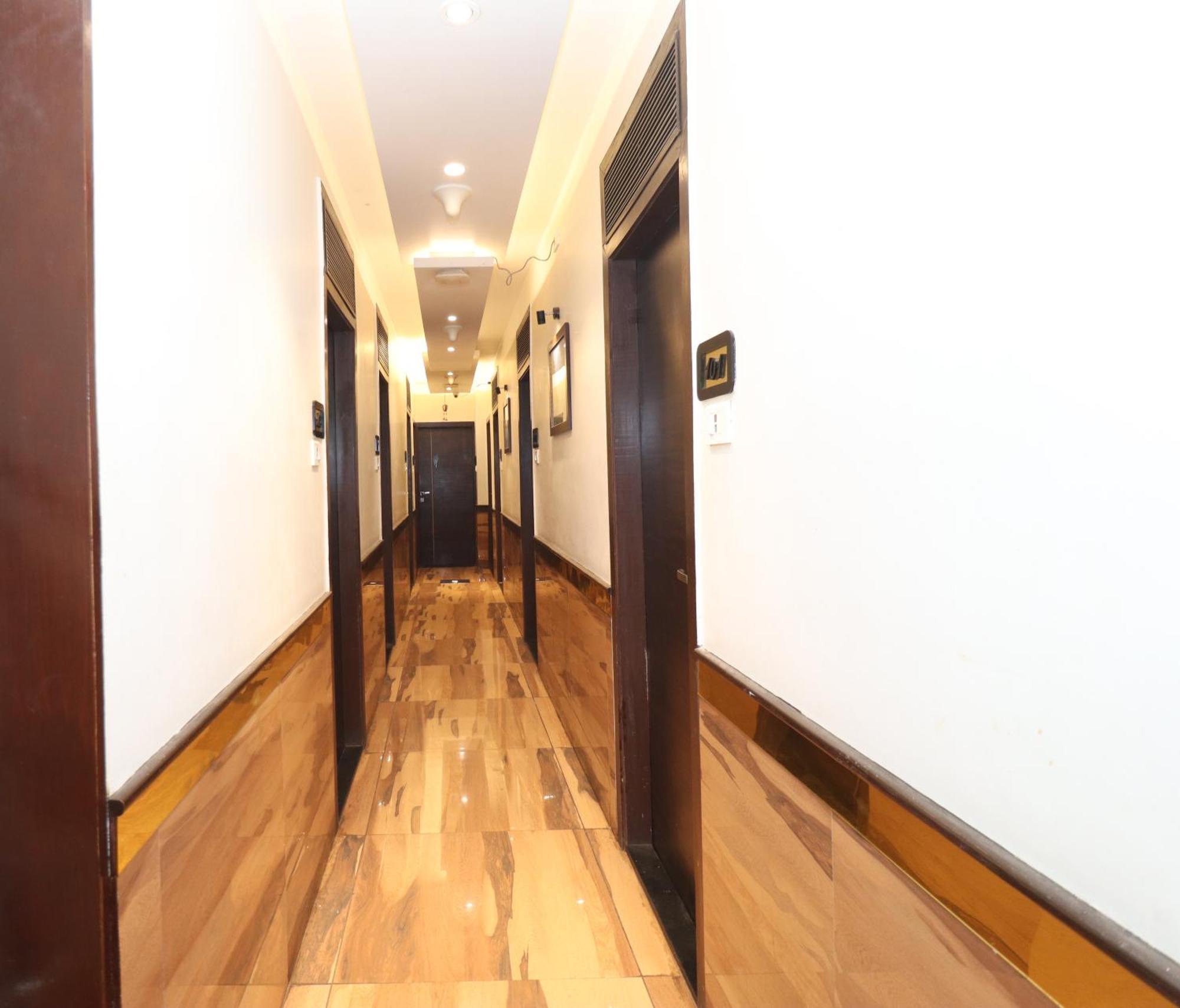 Gateway Star Hotel Bombay Extérieur photo